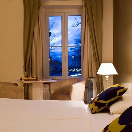 Hotel Grenier Des Grottes Han-sur-Lesse