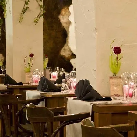 Hotell Grenier Des Grottes